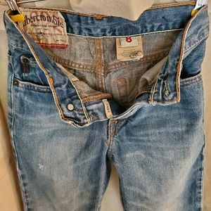 Abercrombie, Boot cut, 5 pocket, kids size 8, jeans 👖 ♥